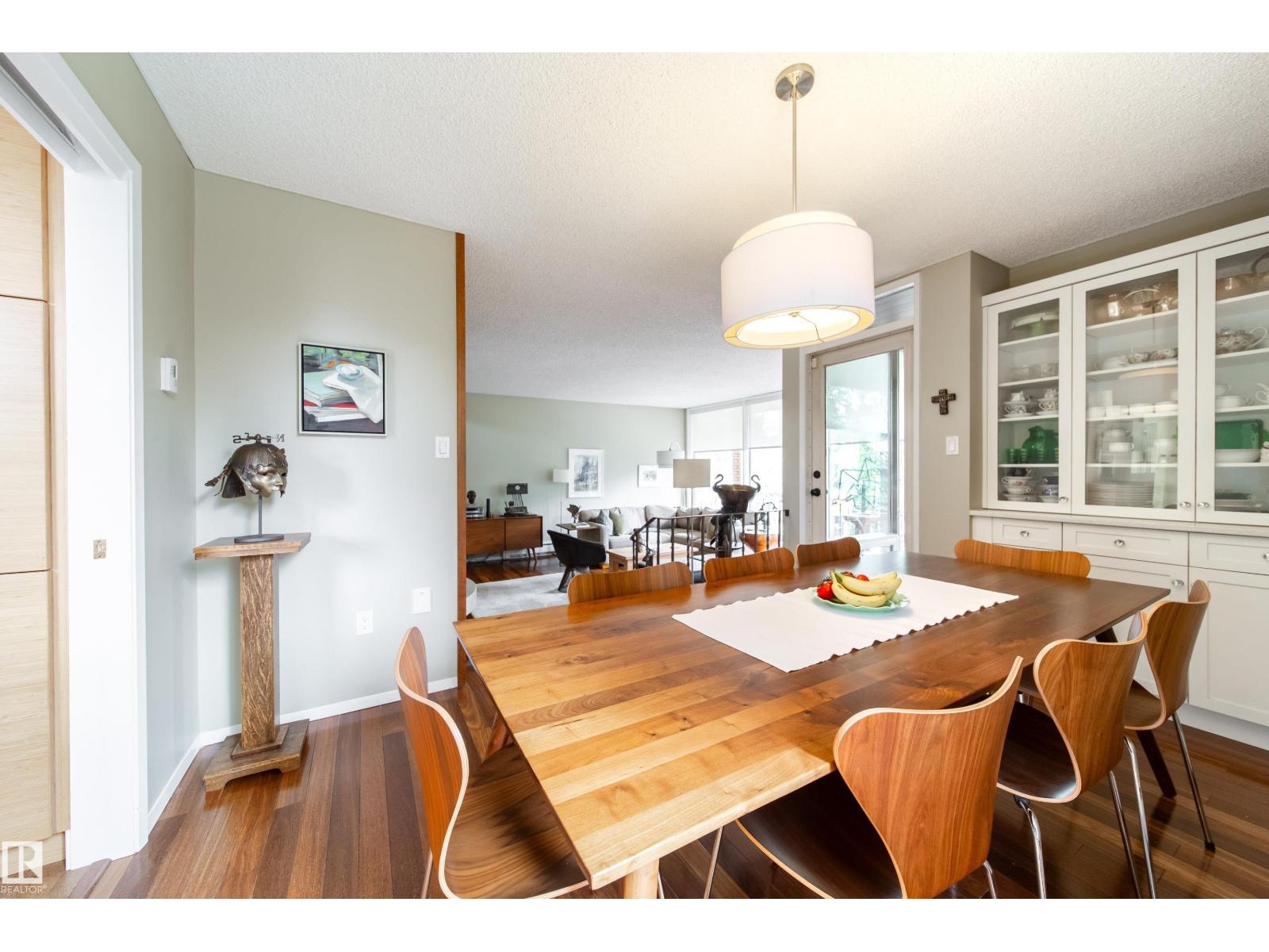 8703 137 ST NW - 19