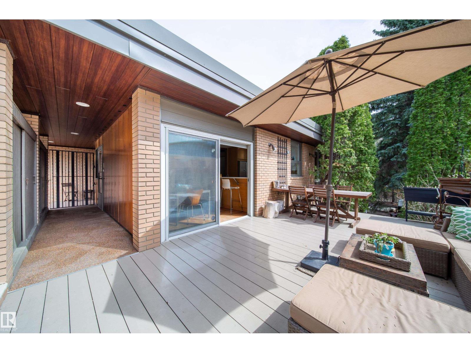 8703 137 ST NW - 29