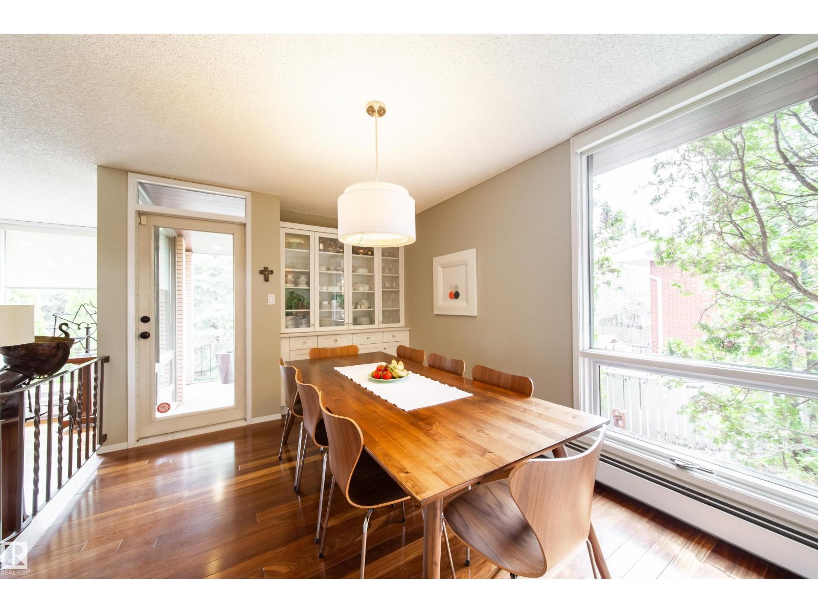 8703 137 ST NW - 18