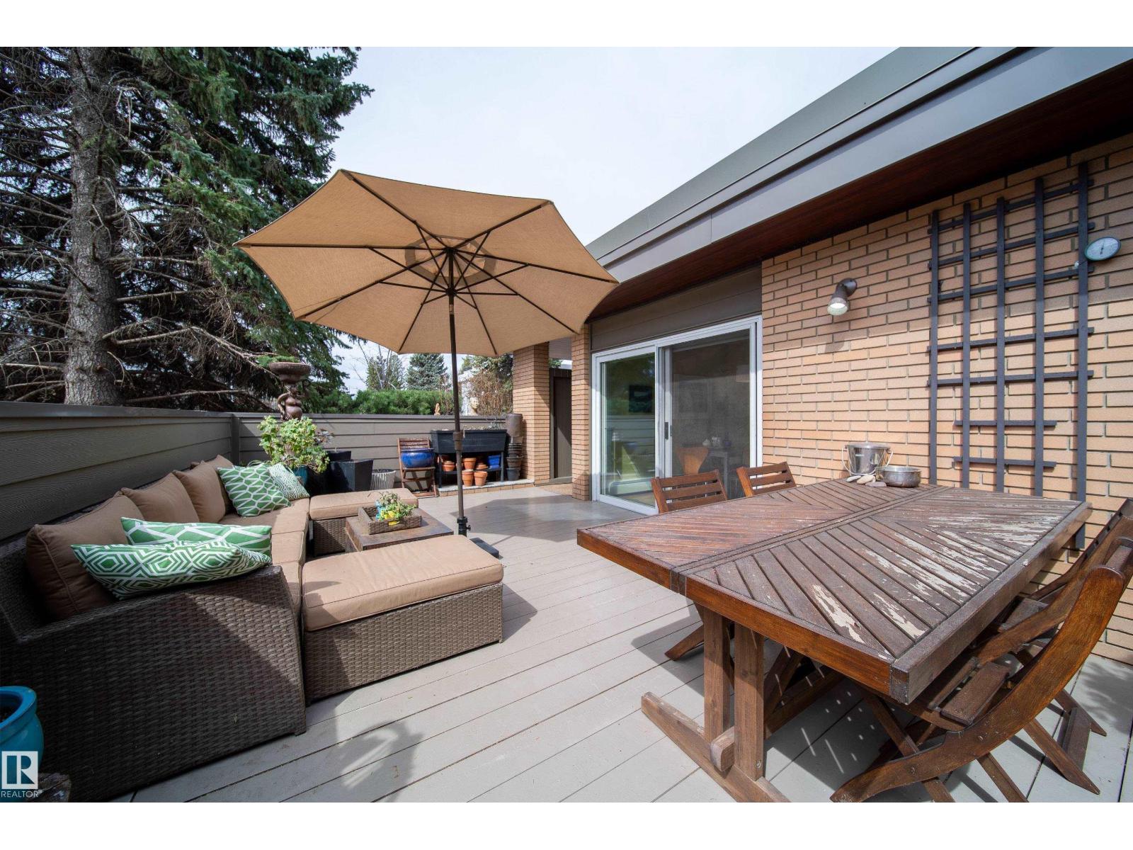 8703 137 ST NW - 32