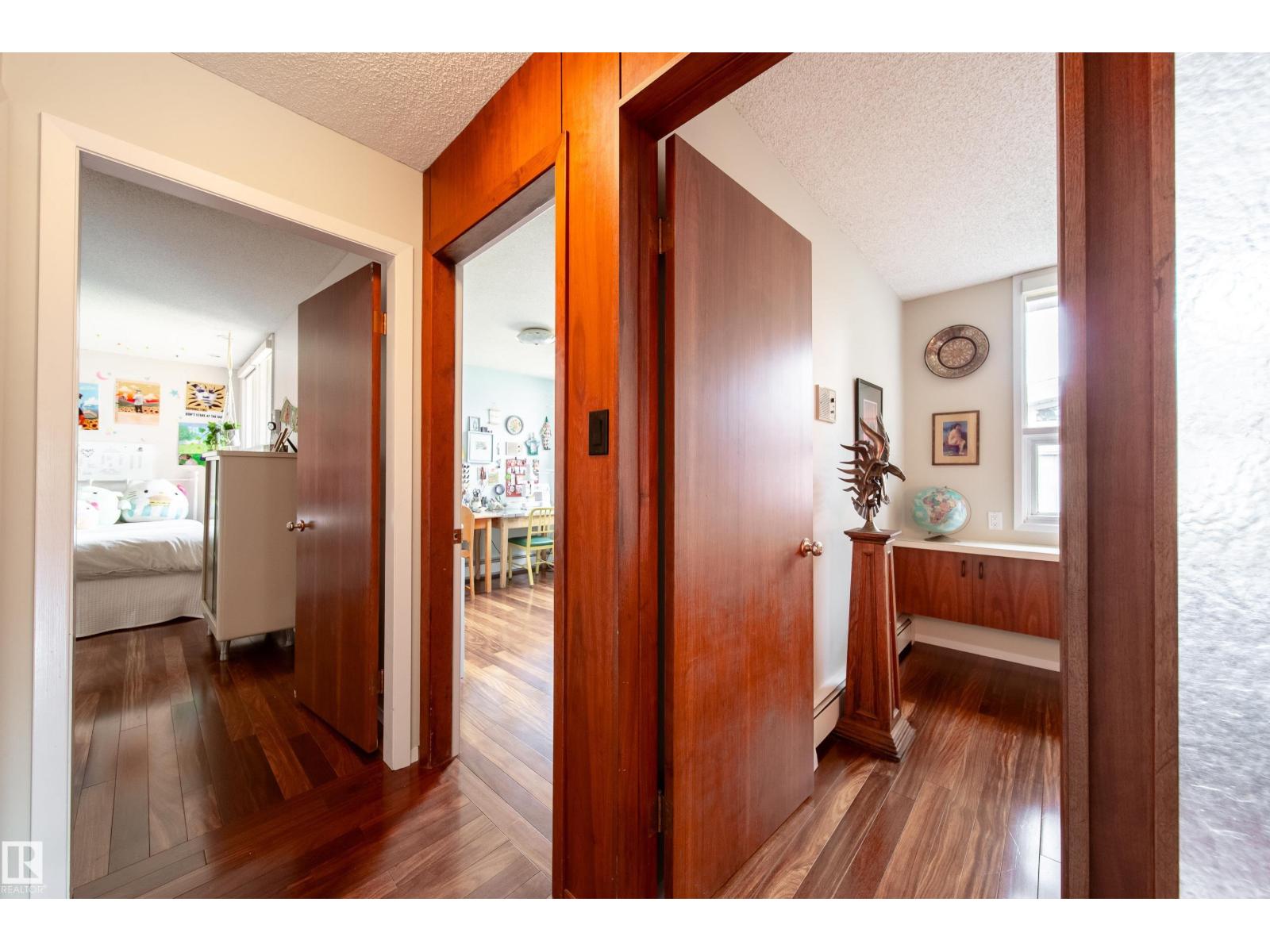 8703 137 ST NW - 45
