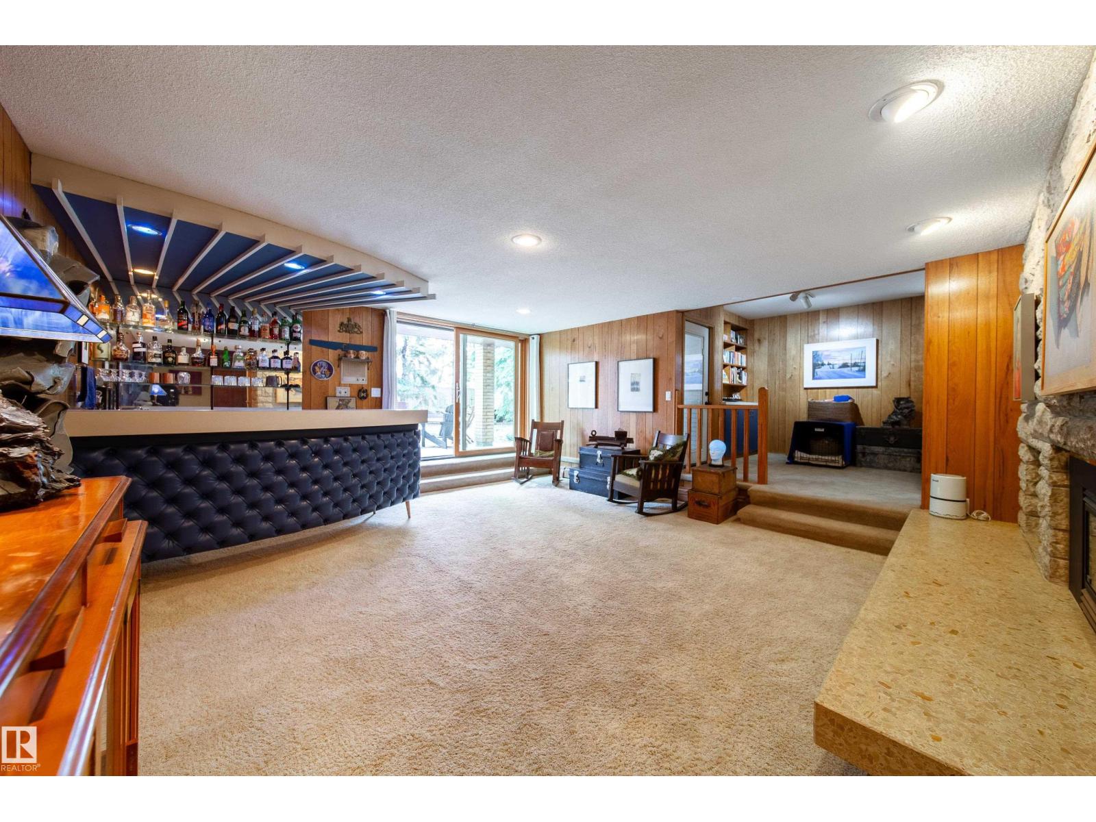 8703 137 ST NW - 54