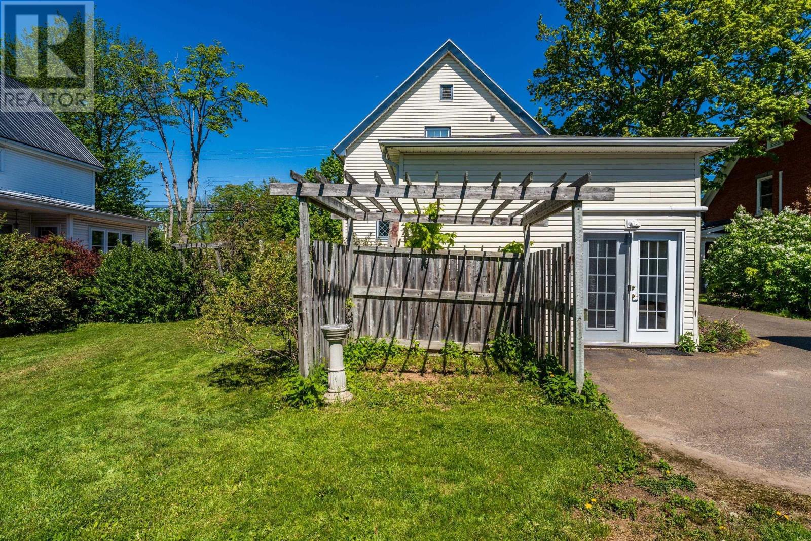 374 Main Street - 43
