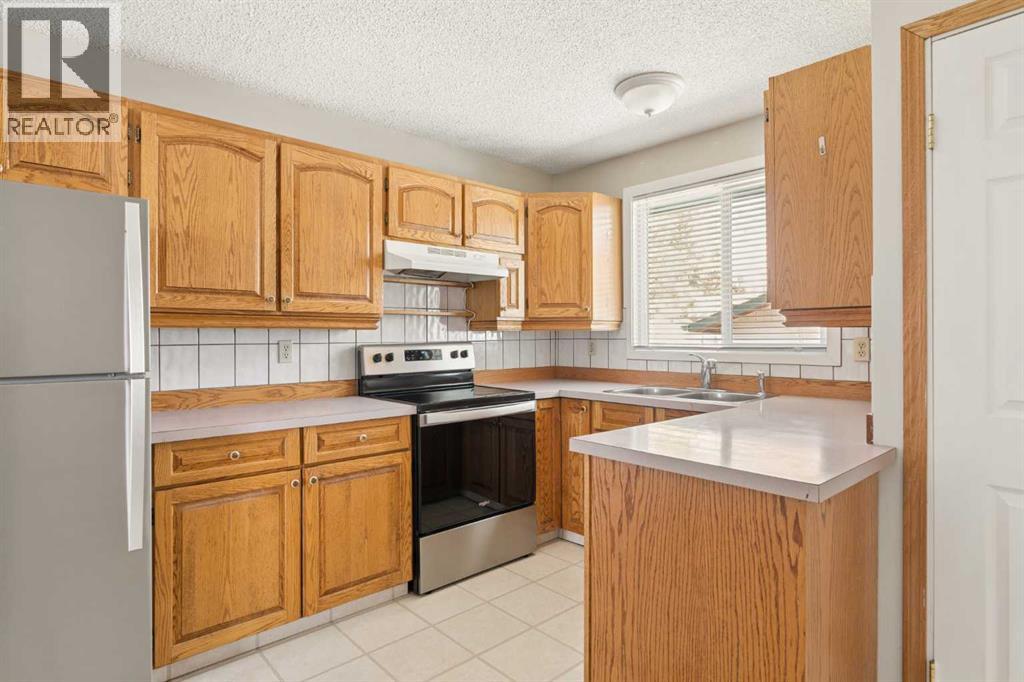 404 Manora Way NE - 16