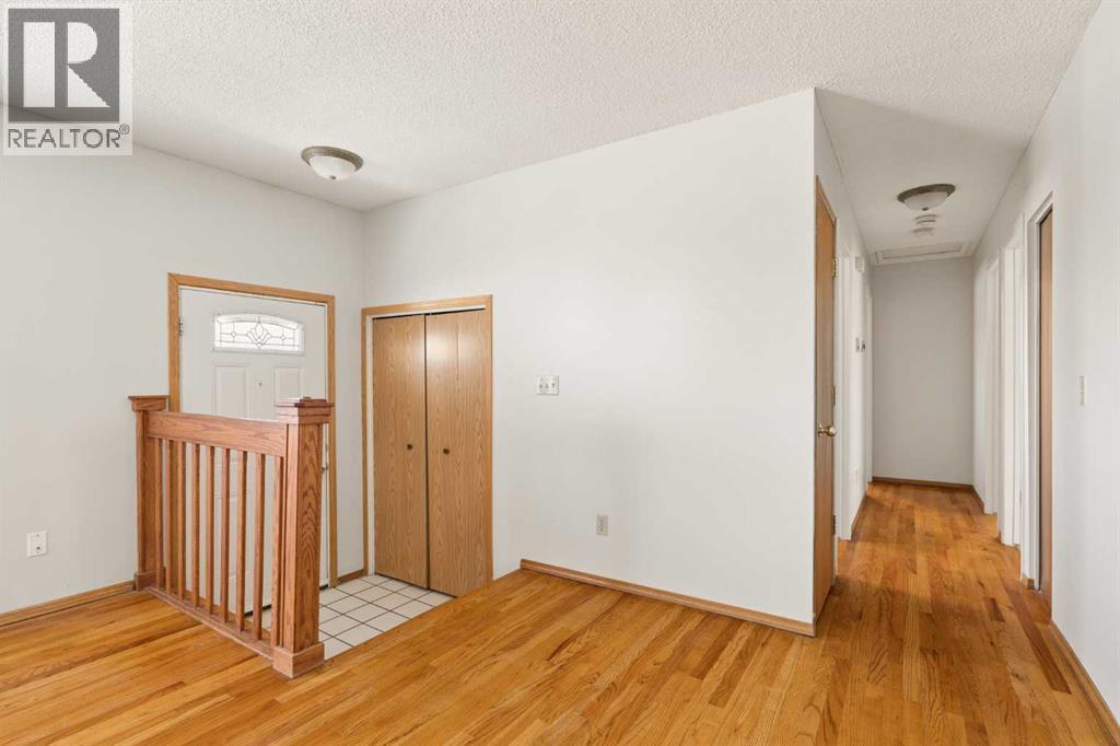 404 Manora Way NE - 10