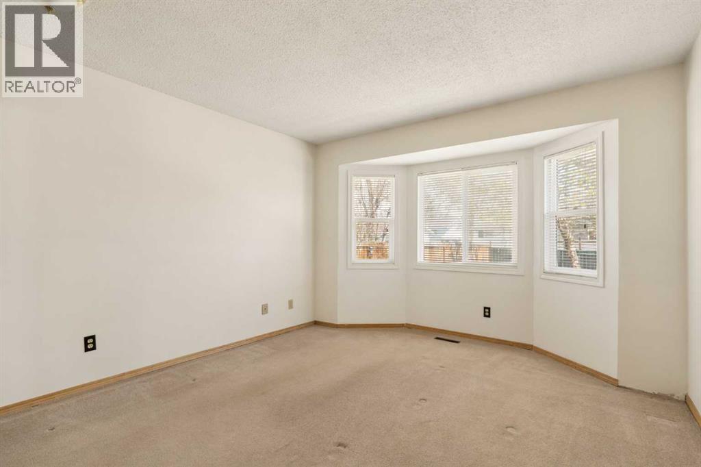 404 Manora Way NE - 13