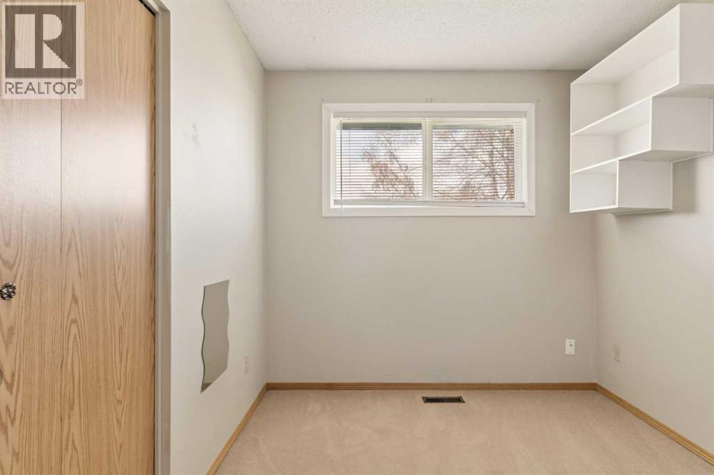 404 Manora Way NE - 15