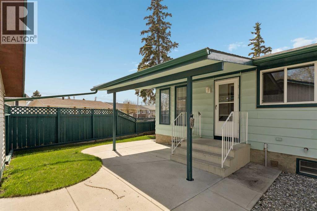 404 Manora Way NE - 29