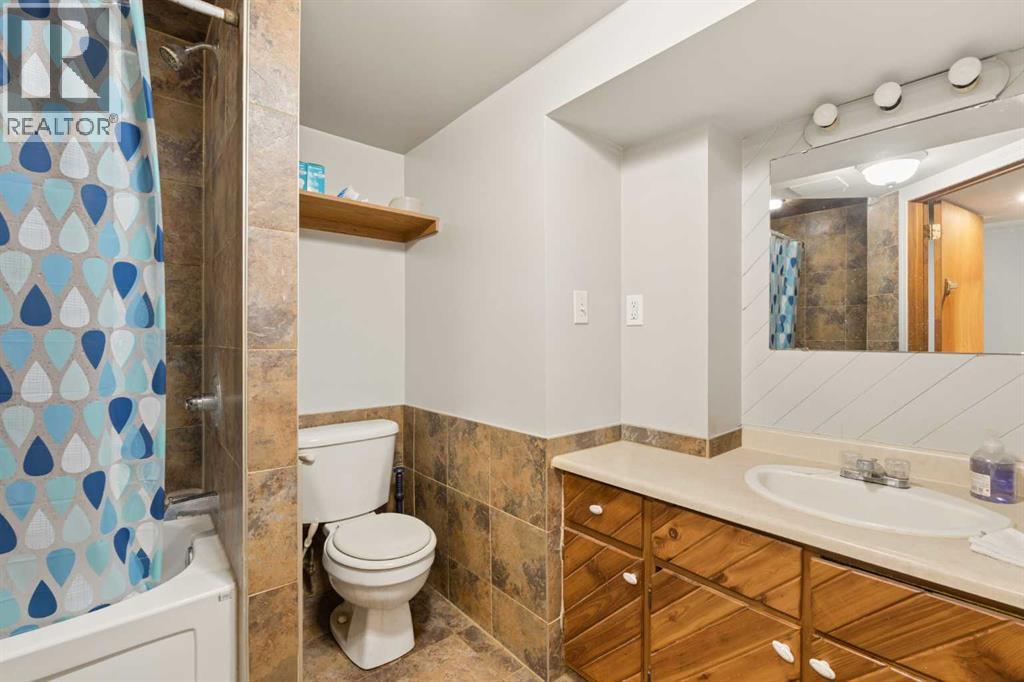 404 Manora Way NE - 26