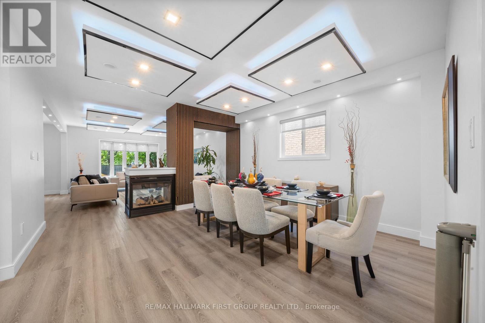 62 CACHET BOULEVARD - 10