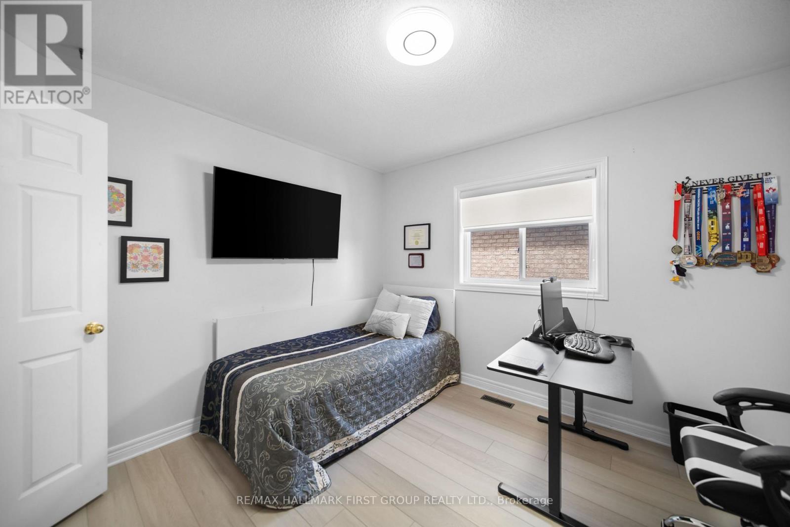62 CACHET BOULEVARD - 31