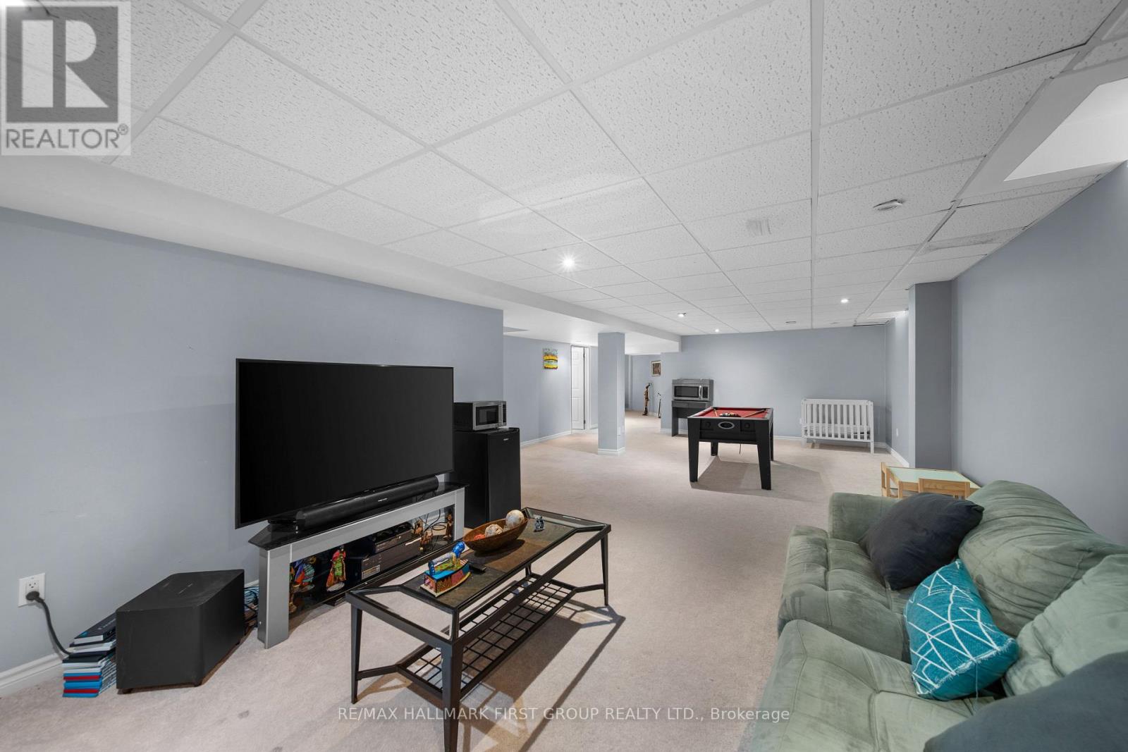 62 CACHET BOULEVARD - 42