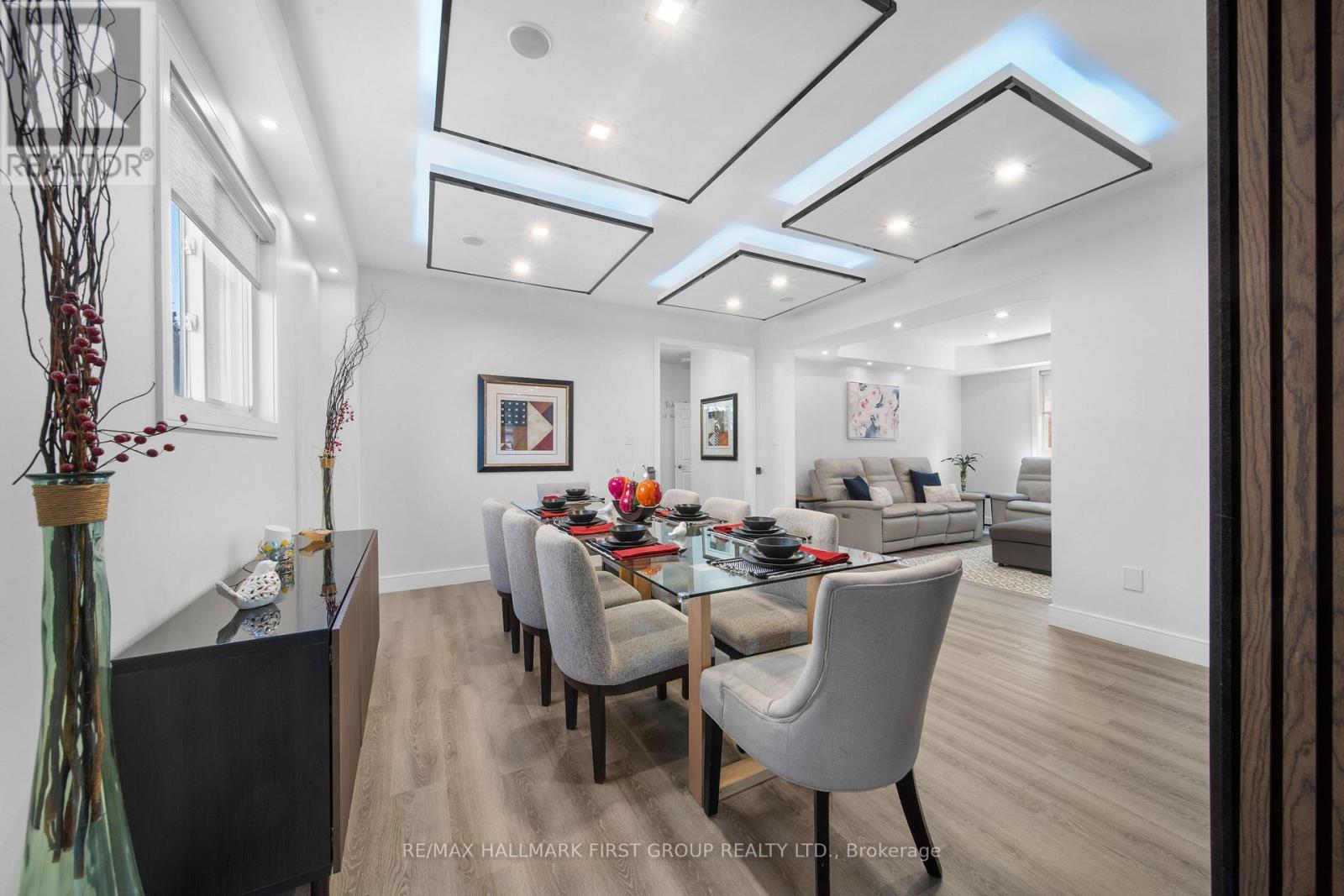 62 CACHET BOULEVARD - 9