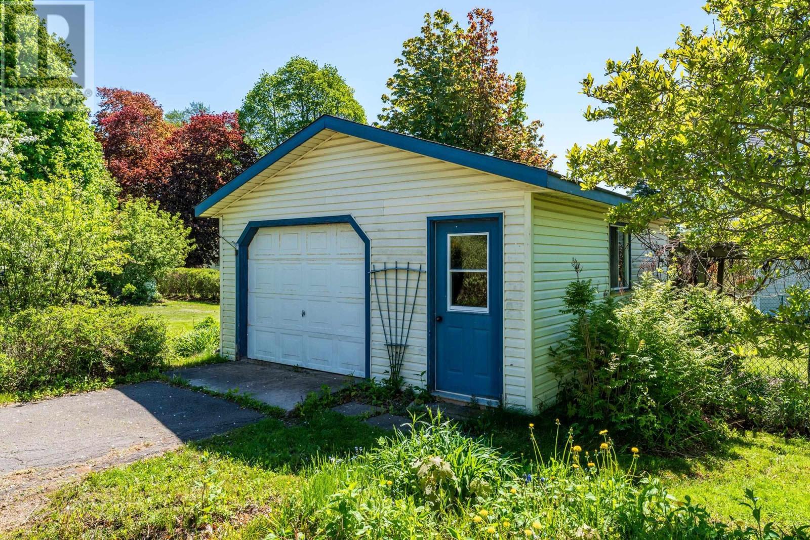 374 Main Street - 6