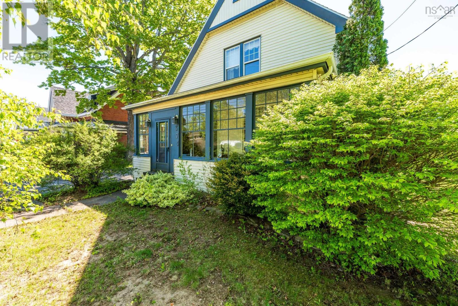 374 Main Street - 49