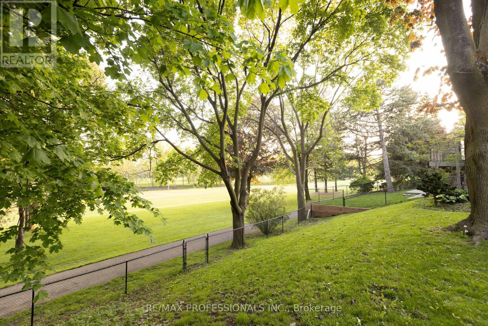 315 MARKLAND DRIVE - 39