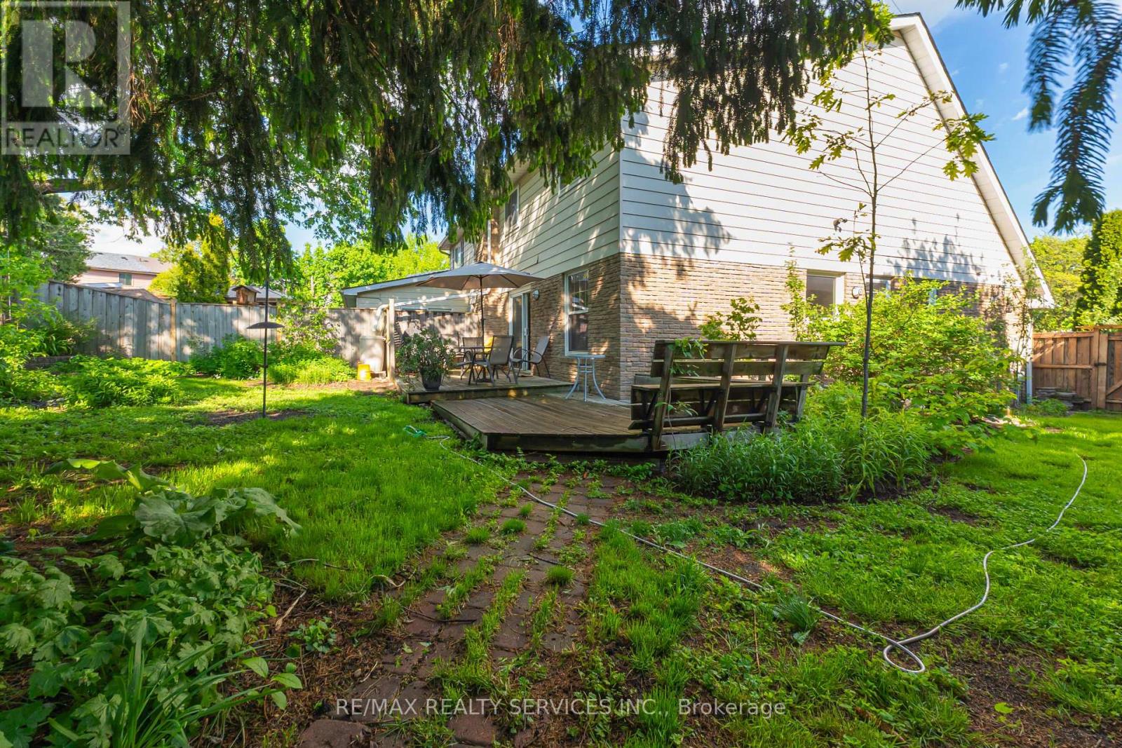 129 SALISBURY CIRCLE - 37
