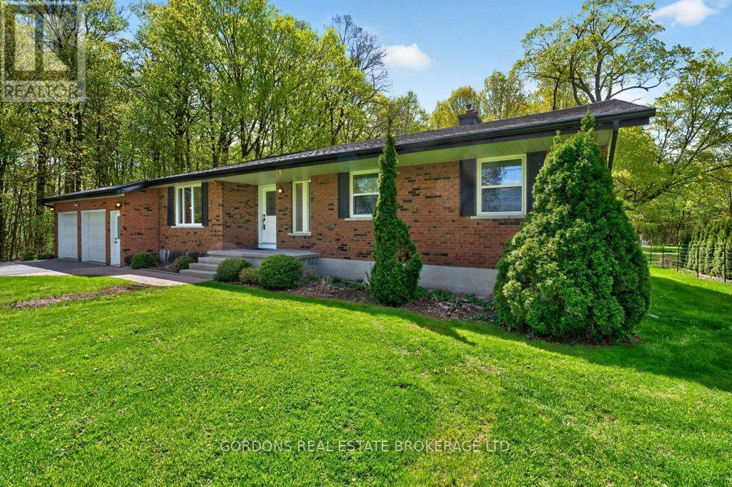 1380 SUNNYSIDE ROAD - 11