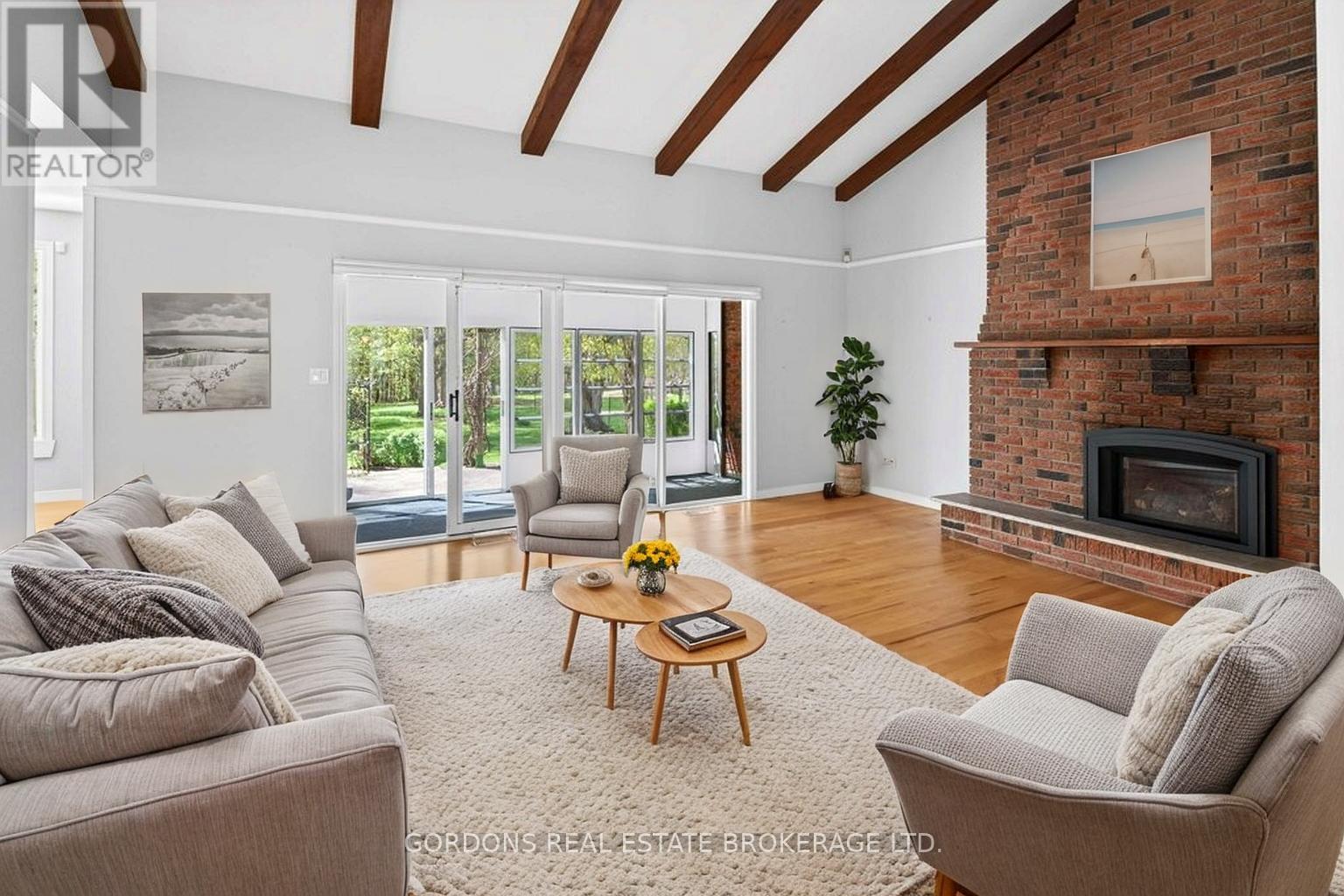 1380 SUNNYSIDE ROAD - 16