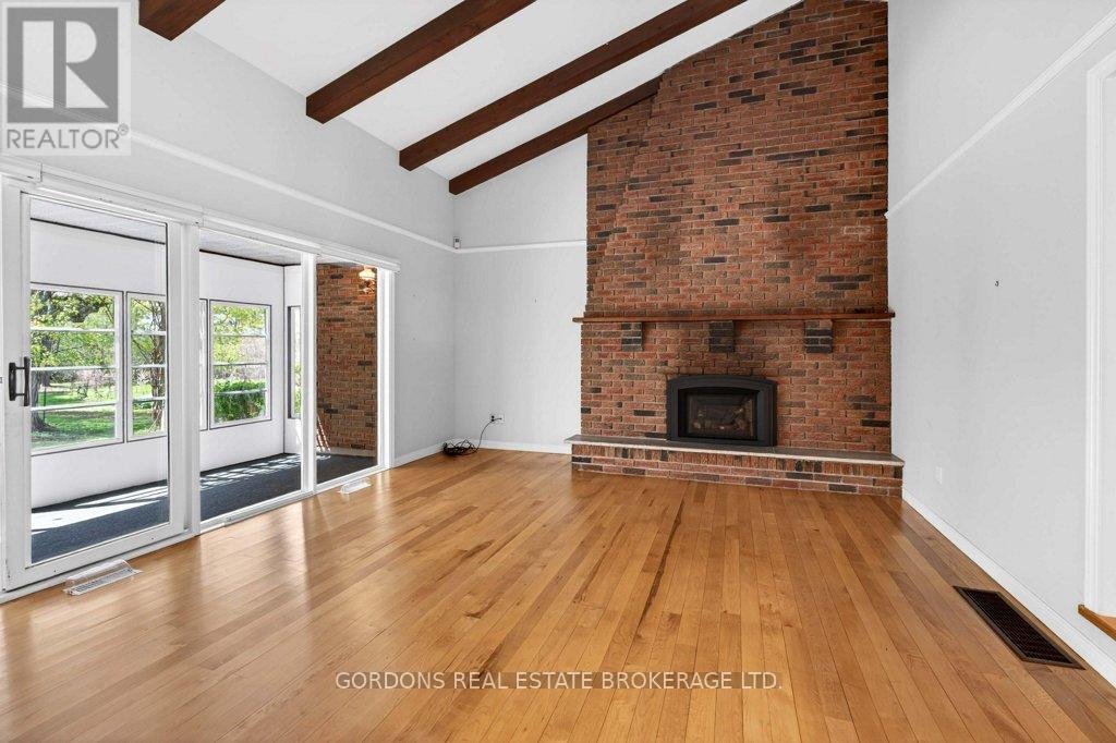 1380 SUNNYSIDE ROAD - 18
