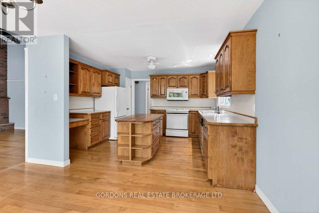 1380 SUNNYSIDE ROAD - 25