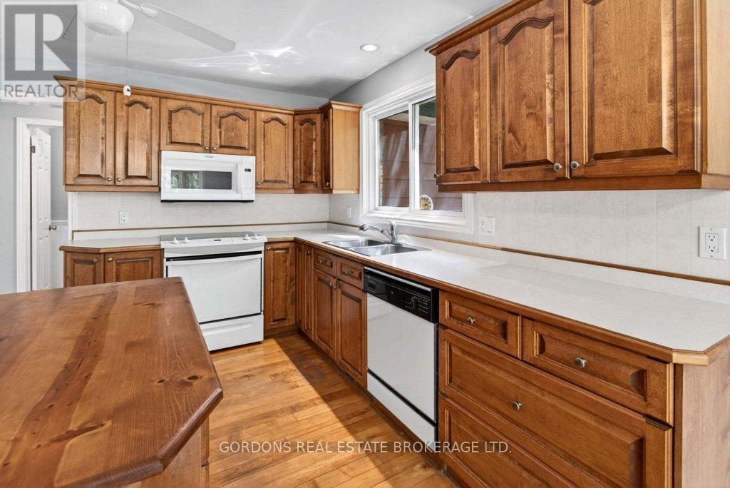 1380 SUNNYSIDE ROAD - 27