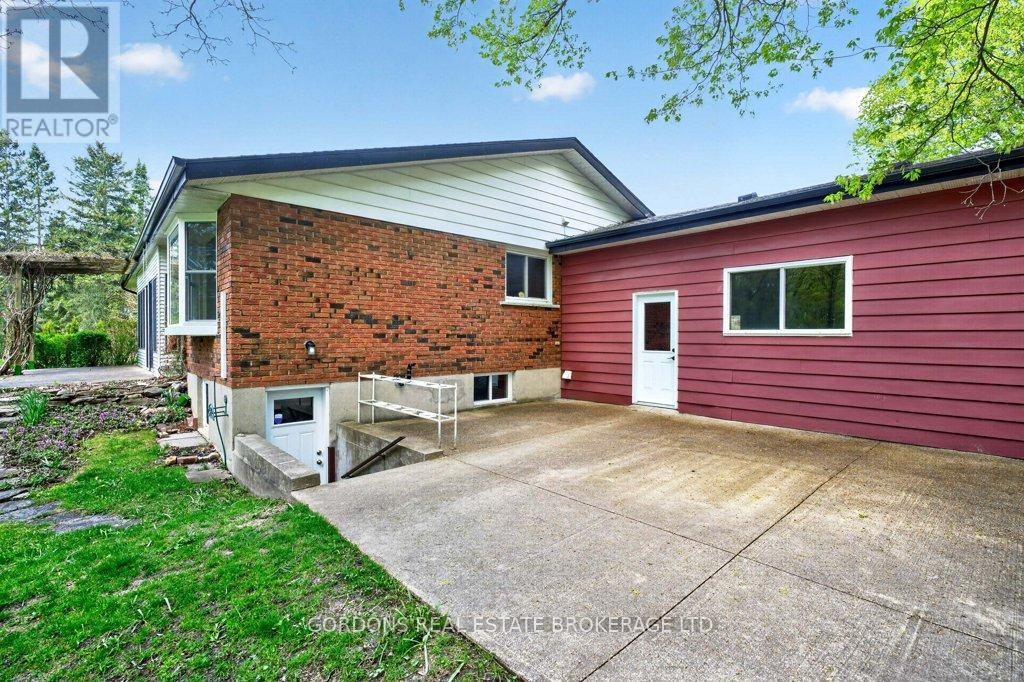 1380 SUNNYSIDE ROAD - 4