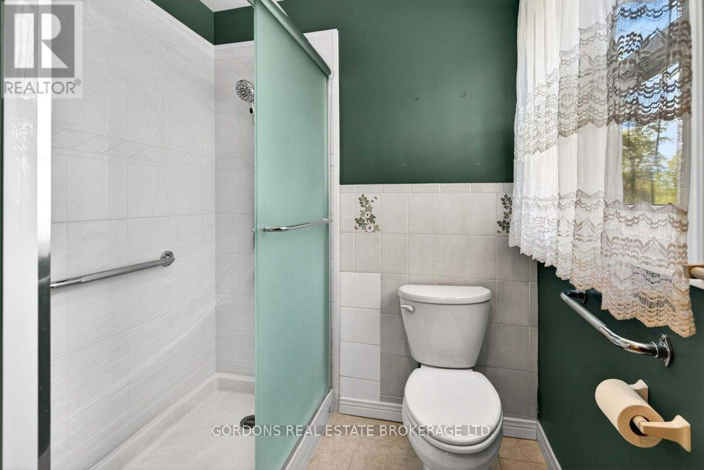 1380 SUNNYSIDE ROAD - 41