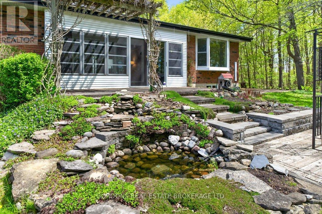 1380 SUNNYSIDE ROAD - 5