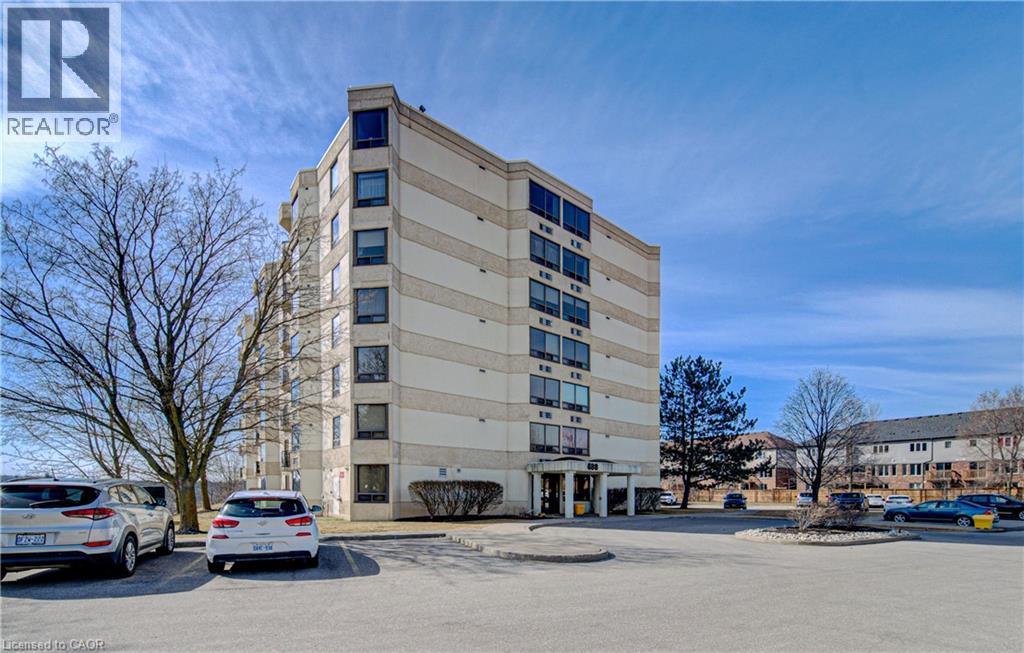 #702 688 PRESTON Parkway - 1