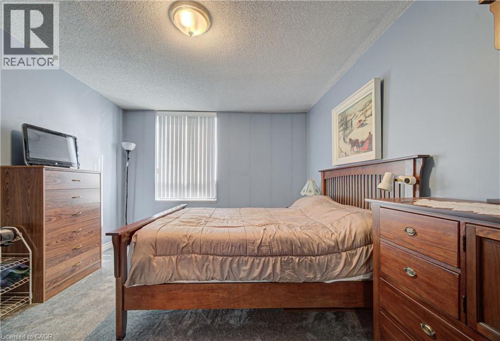 #702 688 PRESTON Parkway - 30