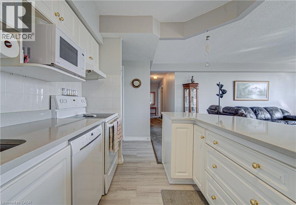 #702 688 PRESTON Parkway - 10