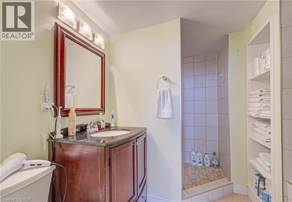 #702 688 PRESTON Parkway - 24