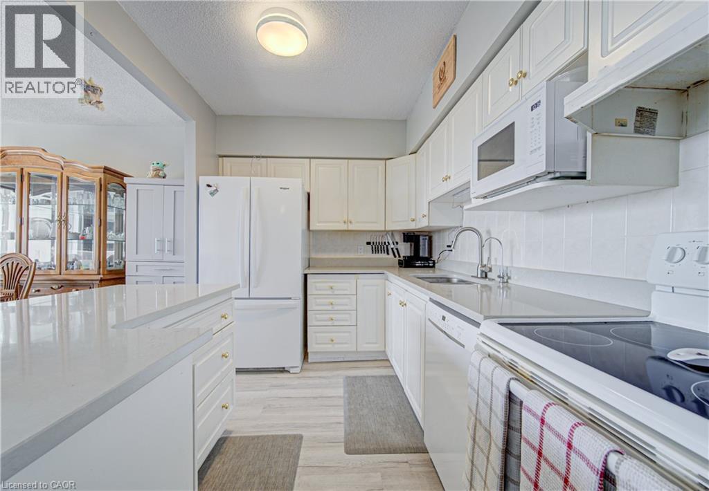 #702 688 PRESTON Parkway - 11