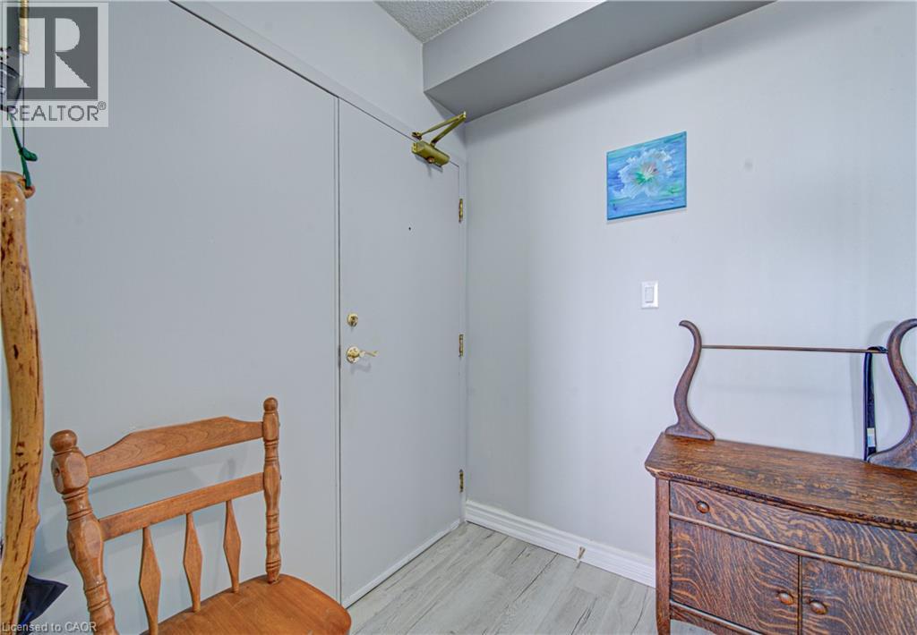#702 688 PRESTON Parkway - 20