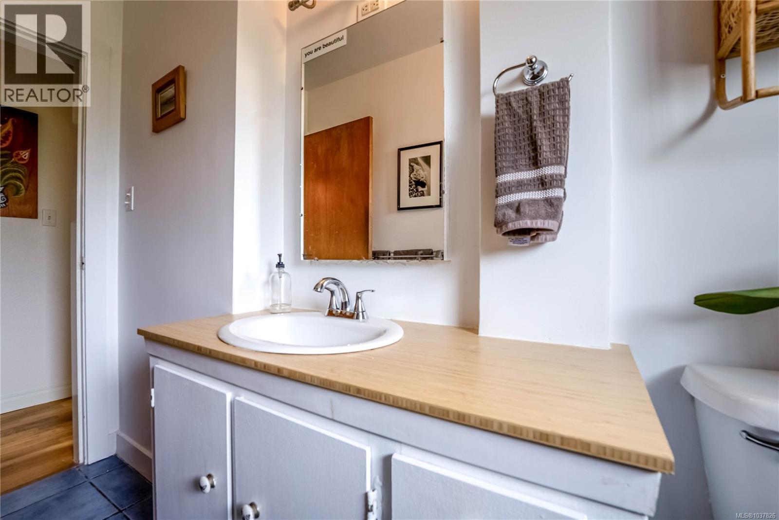 3360 Rolston Cres - 22