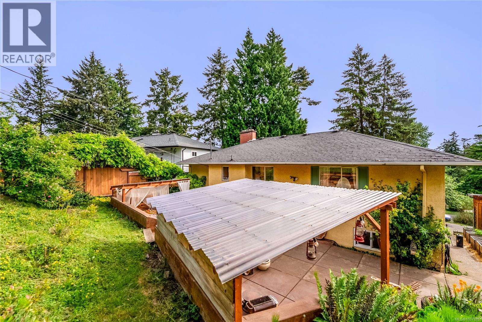 3360 Rolston Cres - 48