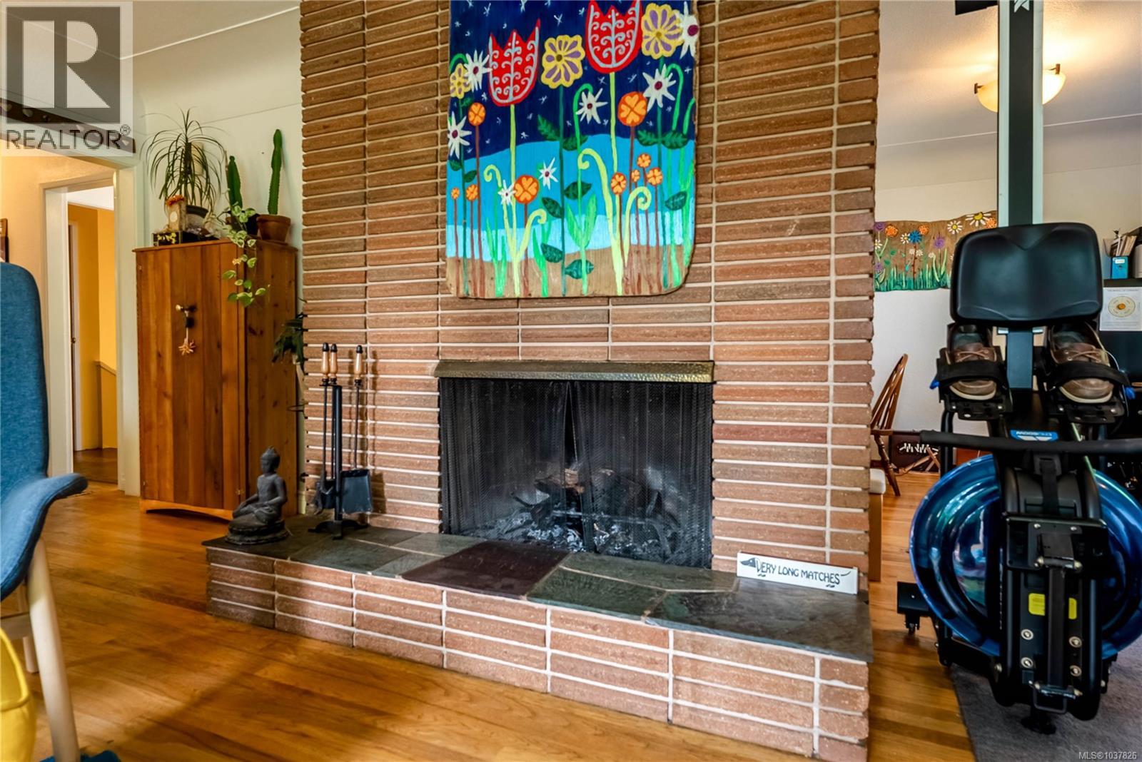 3360 Rolston Cres - 4