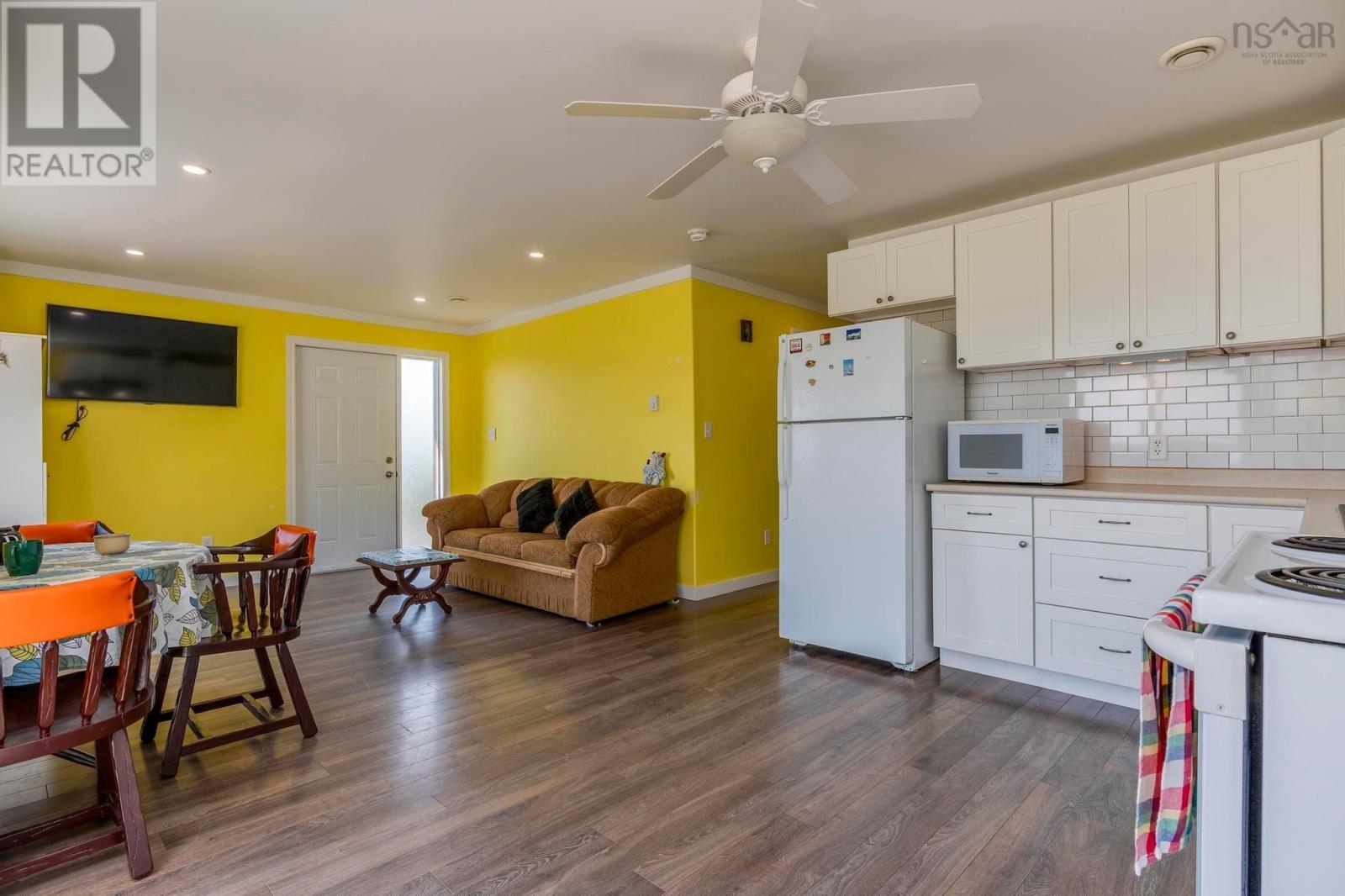 166 Hillside Drive - 17
