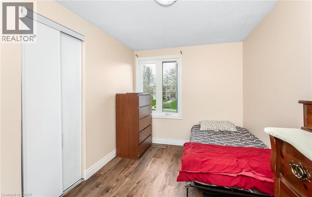 501 GLENELM Crescent - 32