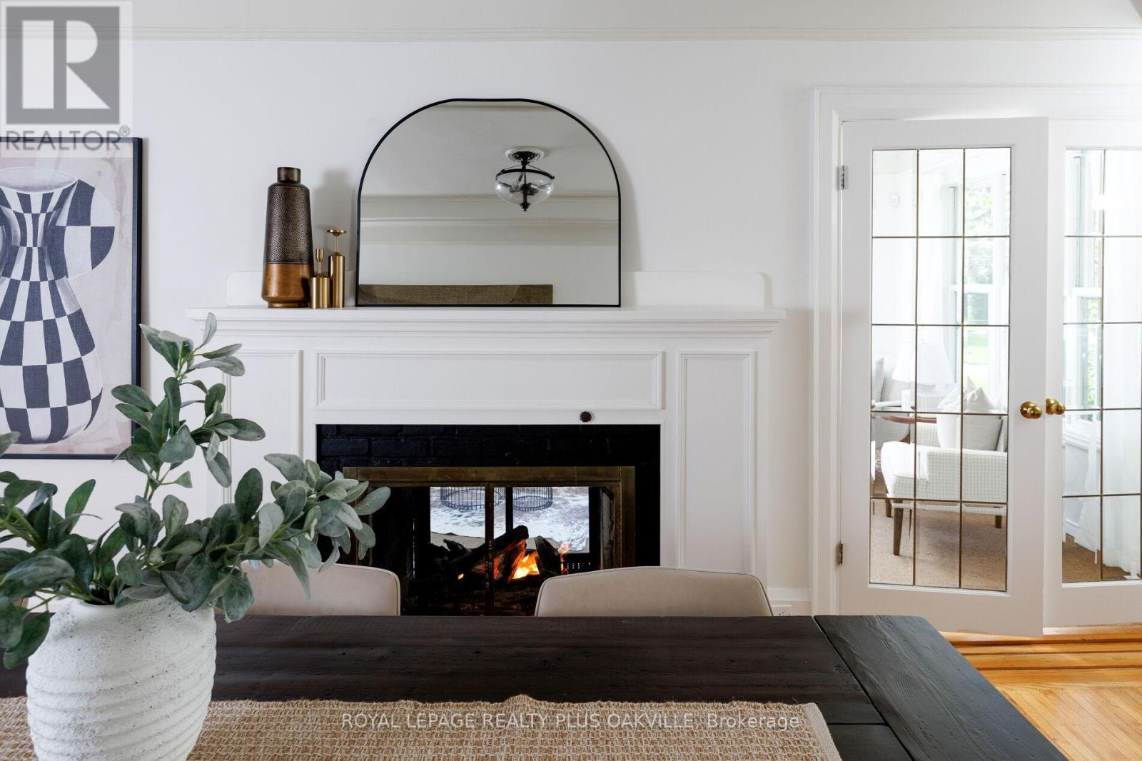 373 ROSSMORE BOULEVARD - 10