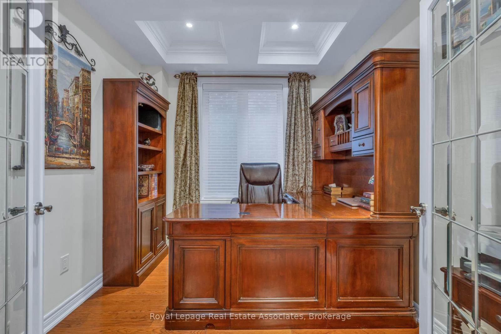 26 SILVER POND DRIVE - 14