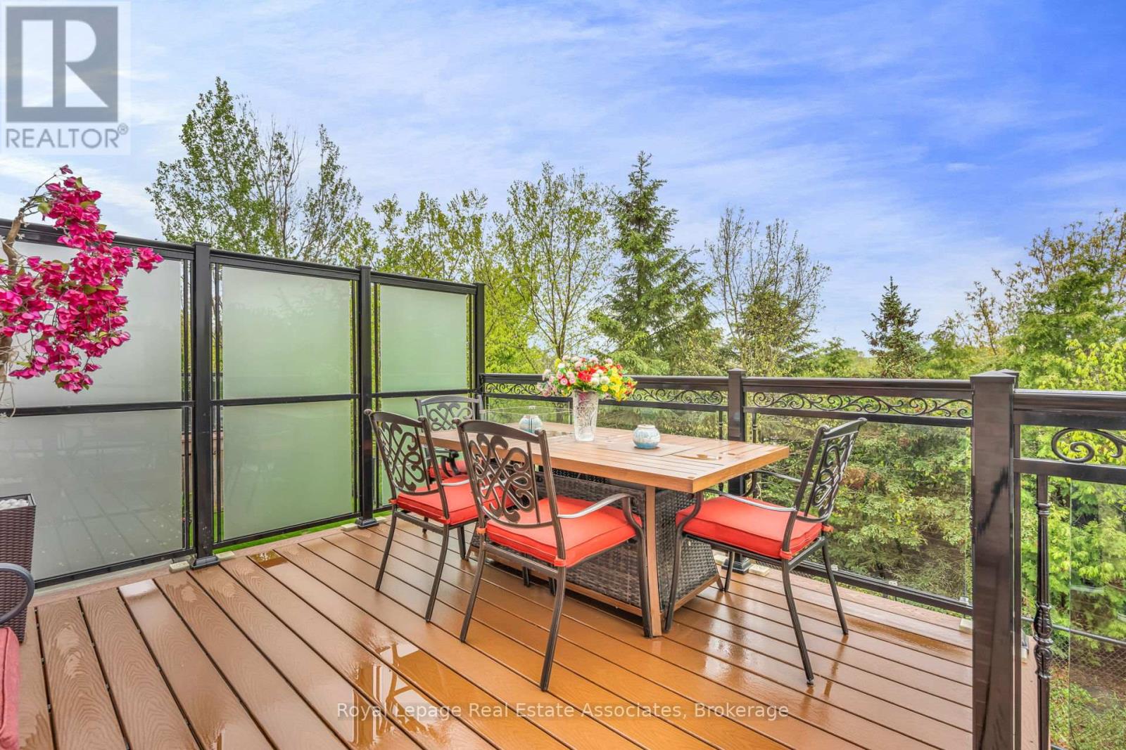 26 SILVER POND DRIVE - 17