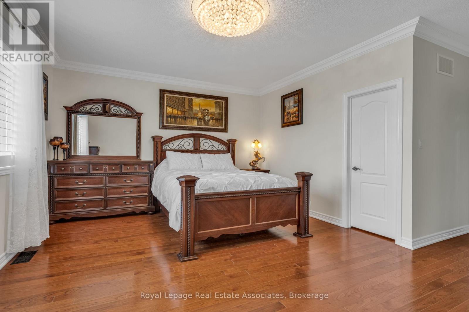 26 SILVER POND DRIVE - 23