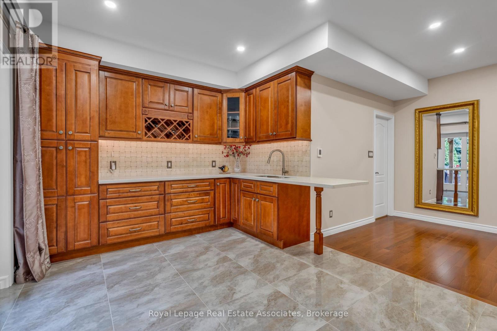 26 SILVER POND DRIVE - 36