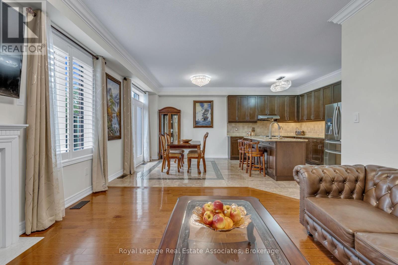 26 SILVER POND DRIVE - 7