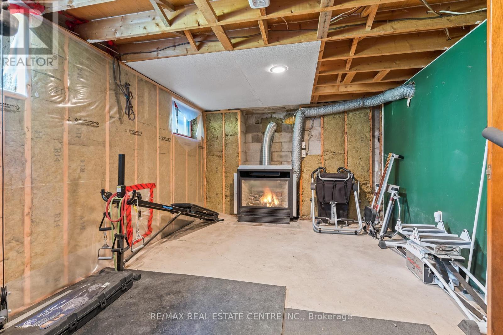 44 WILLOW STREET S - 21