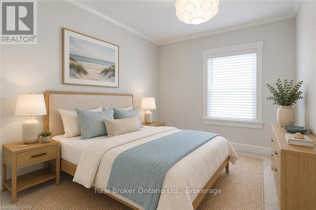 808 MONMOUTH ROAD - 20