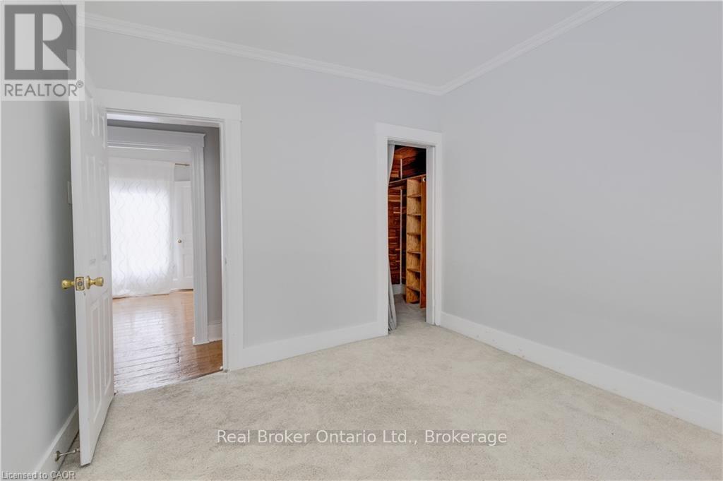 808 MONMOUTH ROAD - 22