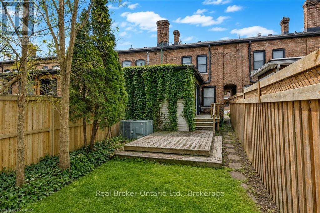 808 MONMOUTH ROAD - 3